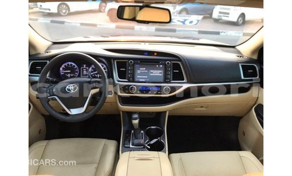 Acheter Import Voiture Toyota Highlander Autre à Import - Dubai, Grande Comore Acheter Import Voiture Toyota Highlander Autre à Import - Dubai, Grande Comore