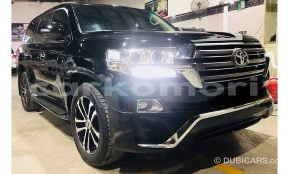 Acheter Import Voiture Toyota Land Cruiser Noir à Import - Dubai, Grande Comore Acheter Import Voiture Toyota Land Cruiser Noir à Import - Dubai, Grande Comore