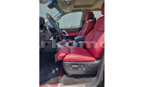 Buy Import Toyota Land Cruiser Black Car in Import - Dubai in Great Comore Buy Import Toyota Land Cruiser Black Car in Import - Dubai in Great Comore