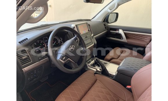 Buy Import Toyota Land Cruiser Black Car in Import - Dubai in Great Comore Buy Import Toyota Land Cruiser Black Car in Import - Dubai in Great Comore