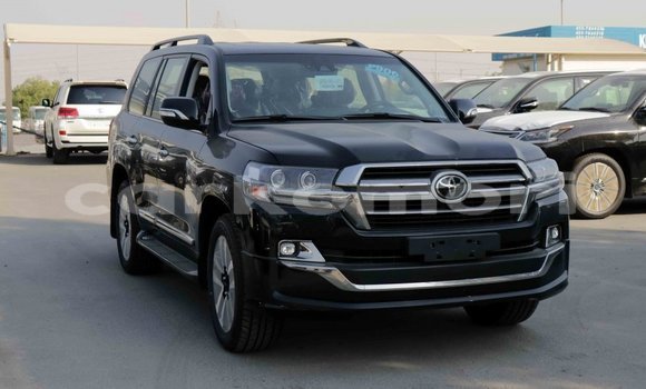 Buy Import Toyota Land Cruiser Black Car in Import - Dubai in Great Comore Buy Import Toyota Land Cruiser Black Car in Import - Dubai in Great Comore