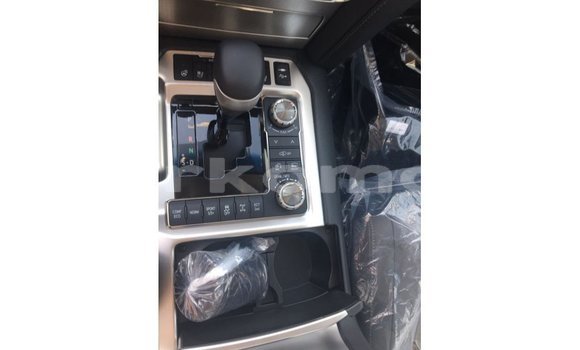 Buy Import Toyota Land Cruiser Black Car in Import - Dubai in Great Comore Buy Import Toyota Land Cruiser Black Car in Import - Dubai in Great Comore
