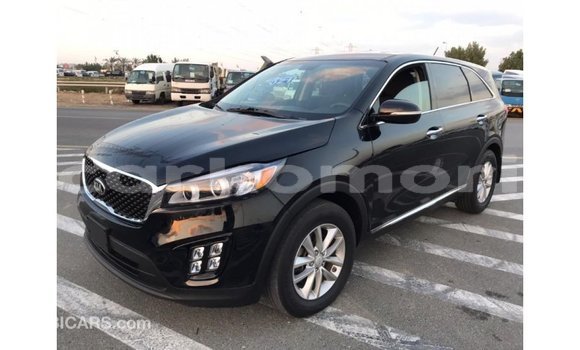 Acheter Import Voiture Kia Sorento Noir à Import - Dubai, Grande Comore Acheter Import Voiture Kia Sorento Noir à Import - Dubai, Grande Comore
