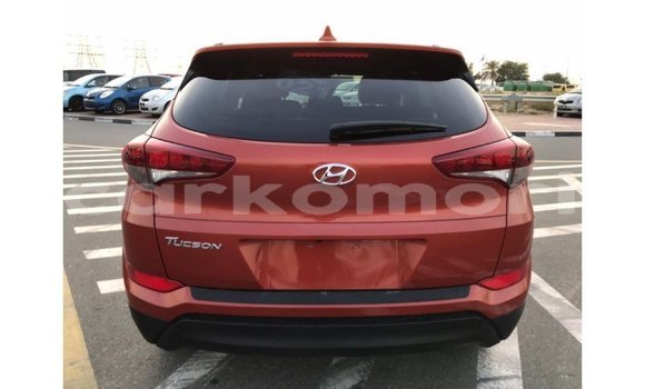 Acheter Import Voiture Hyundai Tucson Rouge à Import - Dubai, Grande Comore Acheter Import Voiture Hyundai Tucson Rouge à Import - Dubai, Grande Comore