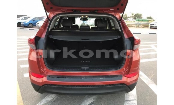 Acheter Import Voiture Hyundai Tucson Rouge à Import - Dubai, Grande Comore Acheter Import Voiture Hyundai Tucson Rouge à Import - Dubai, Grande Comore