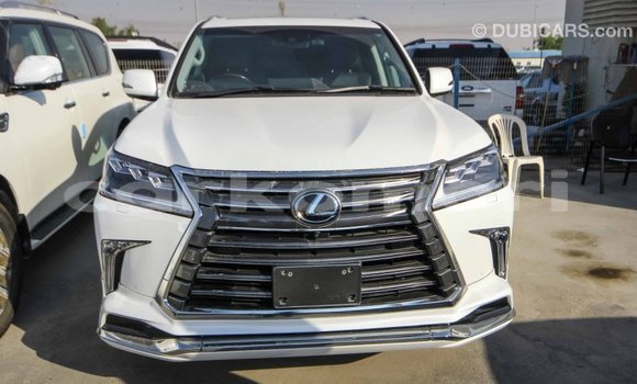 Acheter Import Voiture Lexus LX Blanc à Import - Dubai, Grande Comore Acheter Import Voiture Lexus LX Blanc à Import - Dubai, Grande Comore