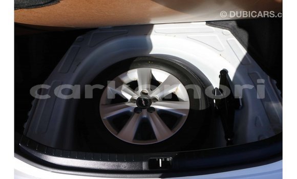 Buy Import Toyota Corolla White Car in Import - Dubai in Great Comore Buy Import Toyota Corolla White Car in Import - Dubai in Great Comore