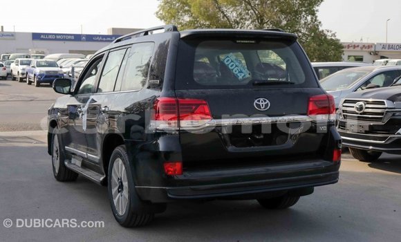 Buy Import Toyota Land Cruiser Black Car in Import - Dubai in Great Comore Buy Import Toyota Land Cruiser Black Car in Import - Dubai in Great Comore