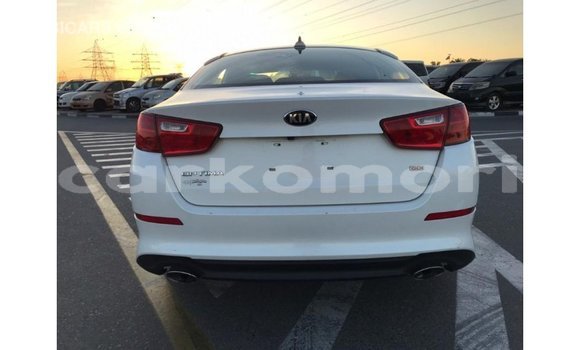 Acheter Import Voiture Kia Optima Blanc à Import - Dubai, Grande Comore Acheter Import Voiture Kia Optima Blanc à Import - Dubai, Grande Comore