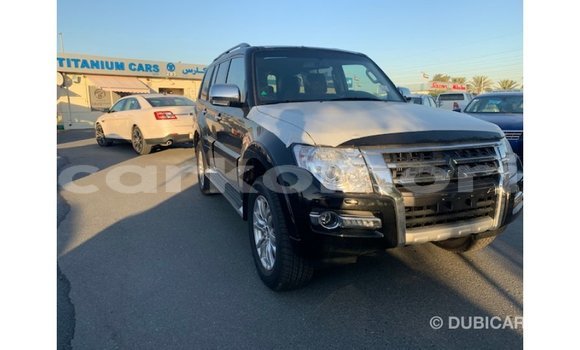 Buy Import Mitsubishi Pajero Black Car in Import - Dubai in Great Comore Buy Import Mitsubishi Pajero Black Car in Import - Dubai in Great Comore