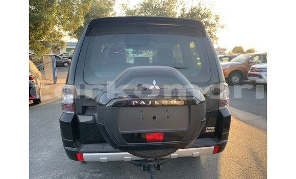 Buy Import Mitsubishi Pajero Black Car in Import - Dubai in Great Comore Buy Import Mitsubishi Pajero Black Car in Import - Dubai in Great Comore