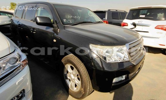 Acheter Import Voiture Toyota Land Cruiser Noir à Import - Dubai, Grande Comore Acheter Import Voiture Toyota Land Cruiser Noir à Import - Dubai, Grande Comore