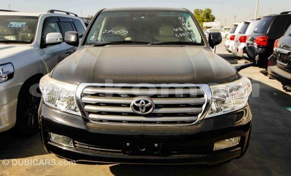 Acheter Import Voiture Toyota Land Cruiser Noir à Import - Dubai, Grande Comore Acheter Import Voiture Toyota Land Cruiser Noir à Import - Dubai, Grande Comore