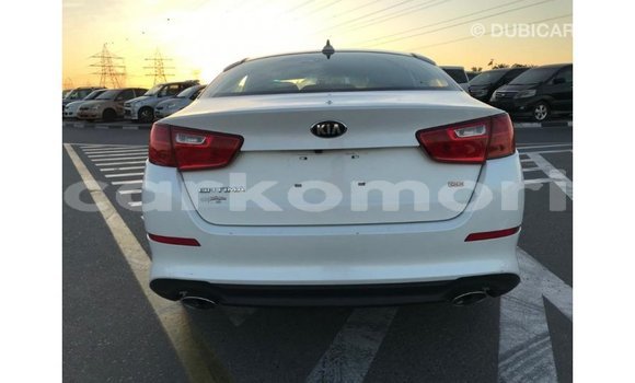 Acheter Import Voiture Kia Optima Blanc à Import - Dubai, Grande Comore Acheter Import Voiture Kia Optima Blanc à Import - Dubai, Grande Comore