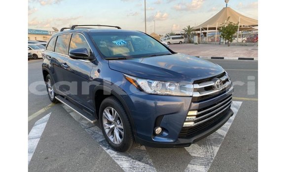 Acheter Import Voiture Toyota Highlander Bleu à Import - Dubai, Grande Comore Acheter Import Voiture Toyota Highlander Bleu à Import - Dubai, Grande Comore