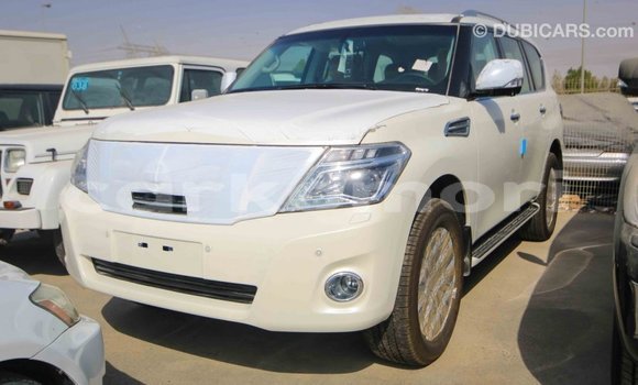 Acheter Import Voiture Nissan Patrol Blanc à Import - Dubai, Grande Comore Acheter Import Voiture Nissan Patrol Blanc à Import - Dubai, Grande Comore