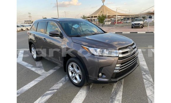 Acheter Import Voiture Toyota Highlander Autre à Import - Dubai, Grande Comore Acheter Import Voiture Toyota Highlander Autre à Import - Dubai, Grande Comore