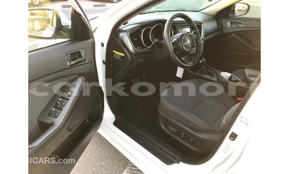 Acheter Import Voiture Kia Optima Blanc à Import - Dubai, Grande Comore Acheter Import Voiture Kia Optima Blanc à Import - Dubai, Grande Comore