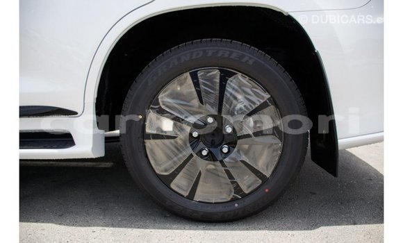 Buy Import Lexus LX White Car in Import - Dubai in Great Comore Buy Import Lexus LX White Car in Import - Dubai in Great Comore