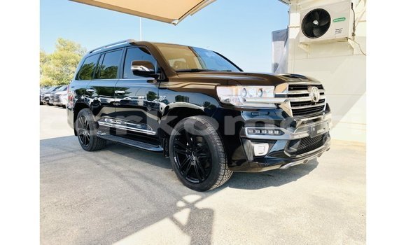 Buy Import Toyota Land Cruiser Black Car in Import - Dubai in Great Comore Buy Import Toyota Land Cruiser Black Car in Import - Dubai in Great Comore