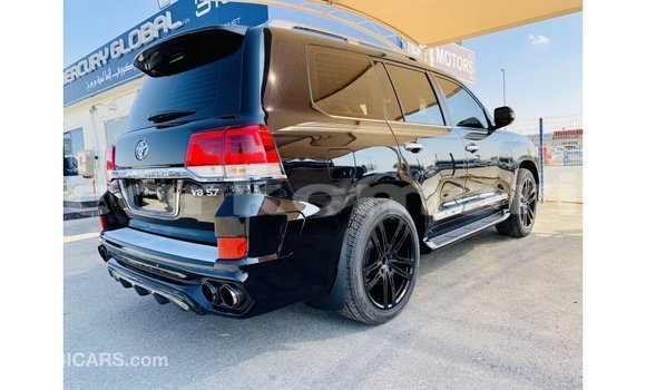 Buy Import Toyota Land Cruiser Black Car in Import - Dubai in Great Comore Buy Import Toyota Land Cruiser Black Car in Import - Dubai in Great Comore