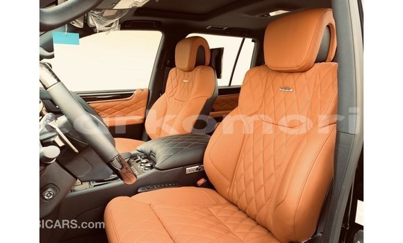 Buy Import Lexus LX White Car in Import - Dubai in Great Comore Buy Import Lexus LX White Car in Import - Dubai in Great Comore