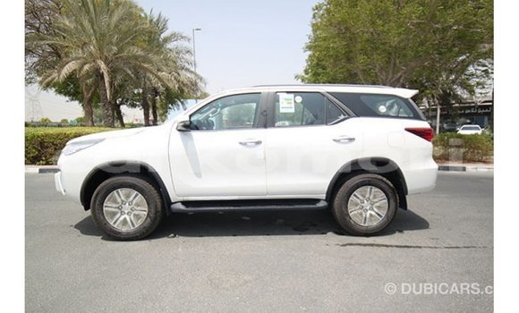 Buy Import Toyota Fortuner White Car in Import - Dubai in Great Comore Buy Import Toyota Fortuner White Car in Import - Dubai in Great Comore