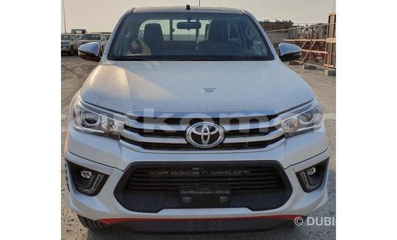 Buy Import Toyota Hilux White Car in Import - Dubai in Great Comore Buy Import Toyota Hilux White Car in Import - Dubai in Great Comore
