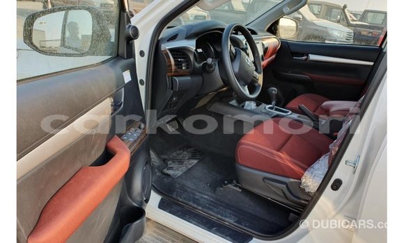 Buy Import Toyota Hilux White Car in Import - Dubai in Great Comore Buy Import Toyota Hilux White Car in Import - Dubai in Great Comore