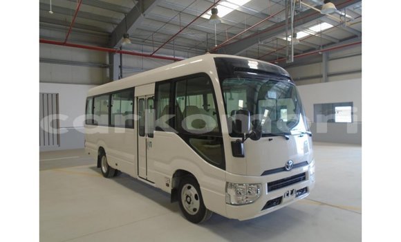 Buy Import Abarth 595 White Car in Import - Dubai in Great Comore Buy Import Abarth 595 White Car in Import - Dubai in Great Comore