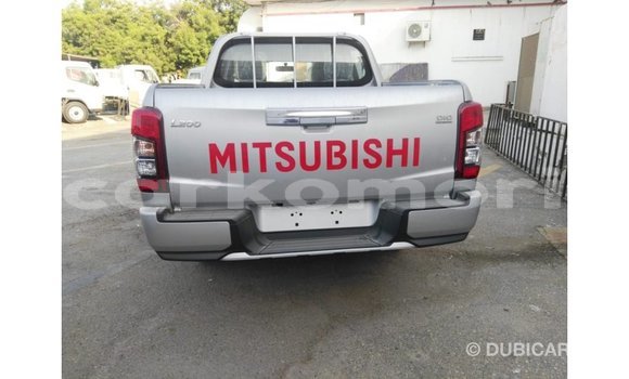 Buy Import Mitsubishi L200 Other Car in Import - Dubai in Great Comore Buy Import Mitsubishi L200 Other Car in Import - Dubai in Great Comore