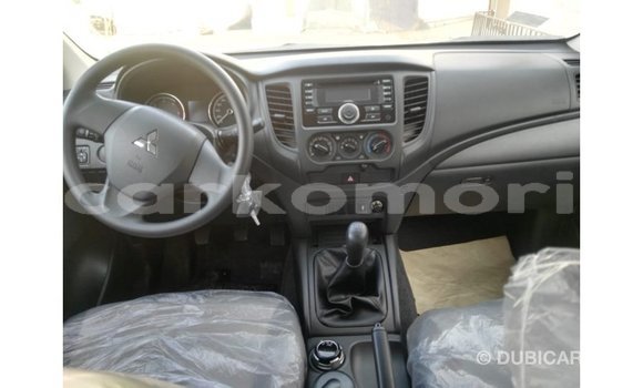 Buy Import Mitsubishi L200 Other Car in Import - Dubai in Great Comore Buy Import Mitsubishi L200 Other Car in Import - Dubai in Great Comore