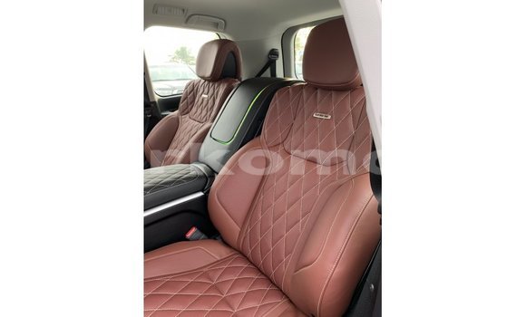 Buy Import Toyota Land Cruiser Black Car in Import - Dubai in Great Comore Buy Import Toyota Land Cruiser Black Car in Import - Dubai in Great Comore