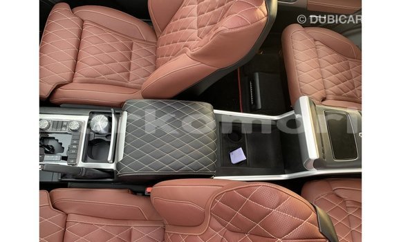 Buy Import Toyota Land Cruiser Black Car in Import - Dubai in Great Comore Buy Import Toyota Land Cruiser Black Car in Import - Dubai in Great Comore