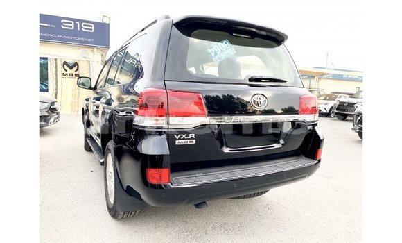 Buy Import Toyota Land Cruiser Black Car in Import - Dubai in Great Comore Buy Import Toyota Land Cruiser Black Car in Import - Dubai in Great Comore