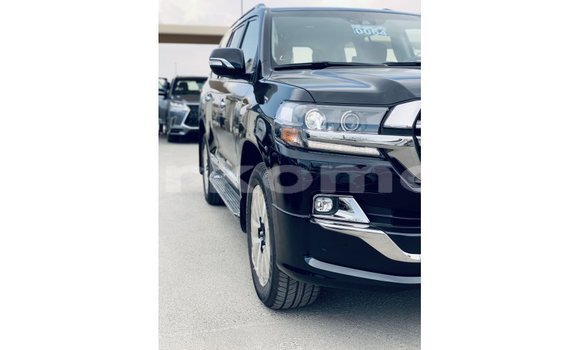 Buy Import Toyota Land Cruiser Black Car in Import - Dubai in Great Comore Buy Import Toyota Land Cruiser Black Car in Import - Dubai in Great Comore