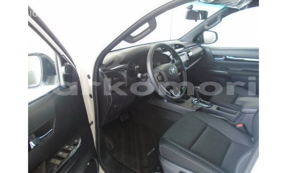 Buy Import Toyota Hilux White Car in Import - Dubai in Great Comore Buy Import Toyota Hilux White Car in Import - Dubai in Great Comore
