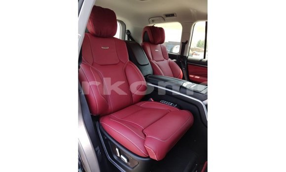 Buy Import Toyota Land Cruiser Red Car in Import - Dubai in Great Comore Buy Import Toyota Land Cruiser Red Car in Import - Dubai in Great Comore