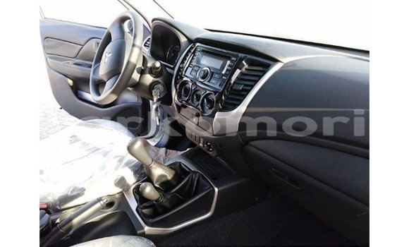 Buy Import Mitsubishi L200 White Car in Import - Dubai in Great Comore Buy Import Mitsubishi L200 White Car in Import - Dubai in Great Comore