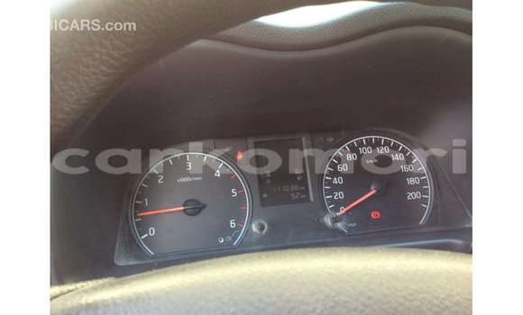 Acheter Import Voiture Nissan 350Z Blanc à Import - Dubai, Grande Comore Acheter Import Voiture Nissan 350Z Blanc à Import - Dubai, Grande Comore