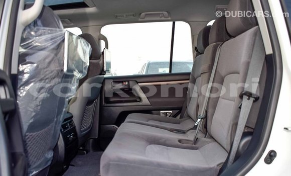 Buy Import Toyota Land Cruiser Other Car in Import - Dubai in Great Comore Buy Import Toyota Land Cruiser Other Car in Import - Dubai in Great Comore
