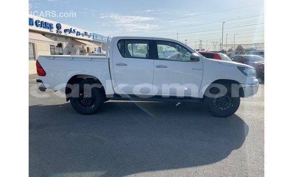 Buy Import Toyota Hilux White Car in Import - Dubai in Great Comore Buy Import Toyota Hilux White Car in Import - Dubai in Great Comore