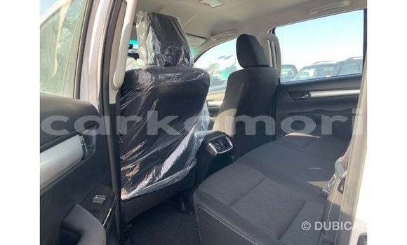 Buy Import Toyota Hilux White Car in Import - Dubai in Great Comore Buy Import Toyota Hilux White Car in Import - Dubai in Great Comore