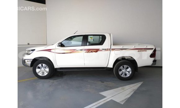 Buy Import Toyota Hilux White Car in Import - Dubai in Great Comore Buy Import Toyota Hilux White Car in Import - Dubai in Great Comore