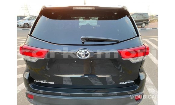 Acheter Import Voiture Toyota Highlander Noir à Import - Dubai, Grande Comore Acheter Import Voiture Toyota Highlander Noir à Import - Dubai, Grande Comore