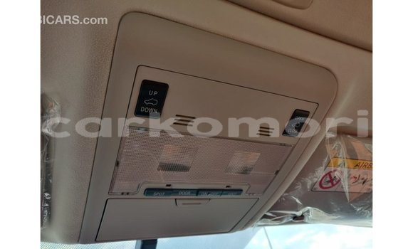 Buy Import Toyota Land Cruiser White Car in Import - Dubai in Great Comore Buy Import Toyota Land Cruiser White Car in Import - Dubai in Great Comore