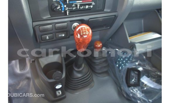 Acheter Import Voiture Toyota Land Cruiser Autre à Import - Dubai, Grande Comore Acheter Import Voiture Toyota Land Cruiser Autre à Import - Dubai, Grande Comore