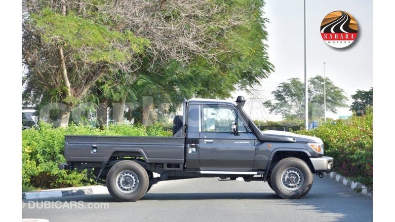 Big with watermark toyota land cruiser grande comore import dubai 1670