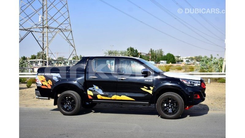 Big with watermark toyota hilux grande comore import dubai 1671