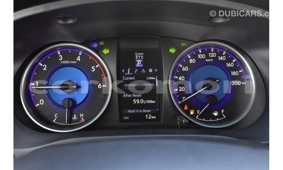 Acheter Import Voiture Toyota Hilux Noir à Import - Dubai, Grande Comore Acheter Import Voiture Toyota Hilux Noir à Import - Dubai, Grande Comore